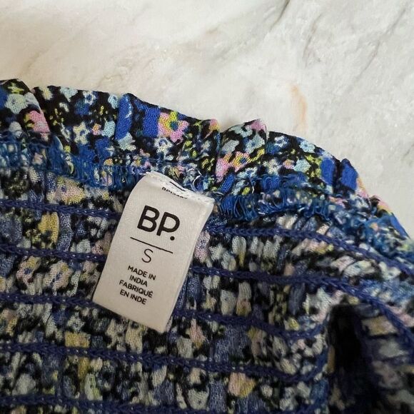 BP Floral Smock crop Tank Top in Black- Blue Maisey Ditsy size S NWOT - Picture 4 of 7